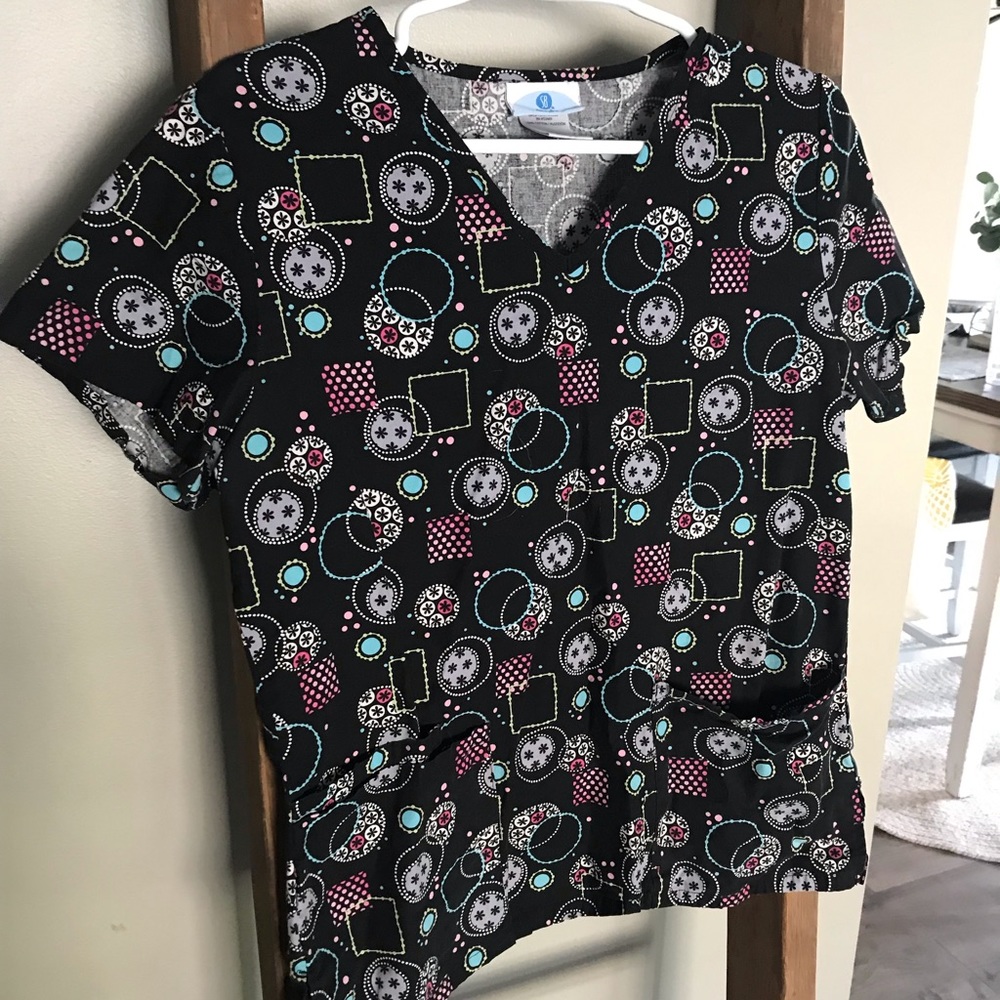 💜4/$10 3/$8 Scrub top